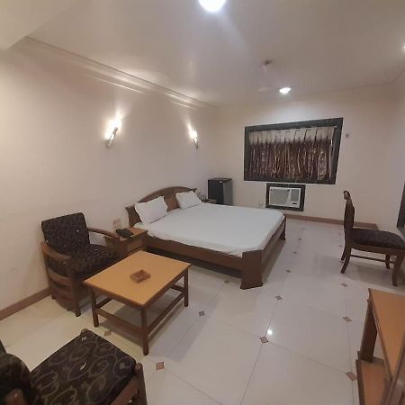 Ulhāsnagar Hotel Mayur By Wb Inn المظهر الخارجي الصورة